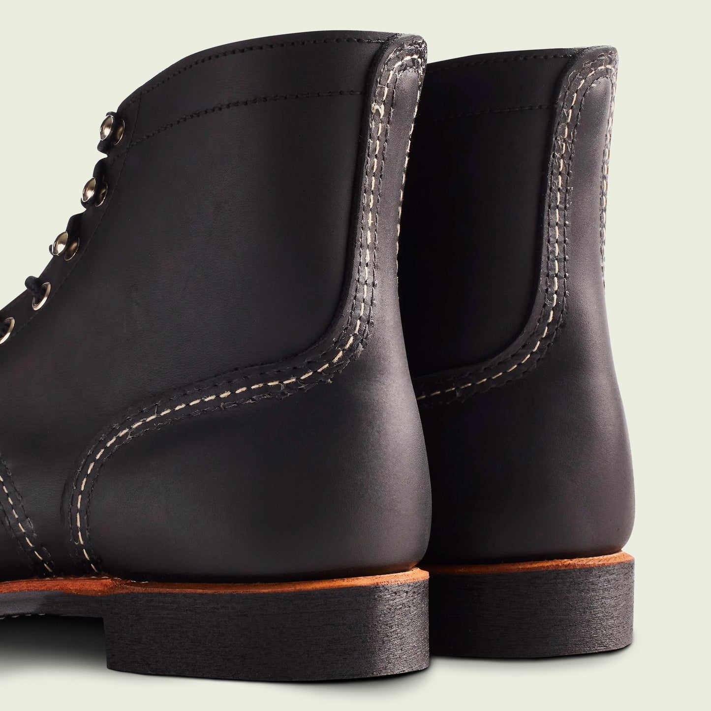 Iron Ranger Black