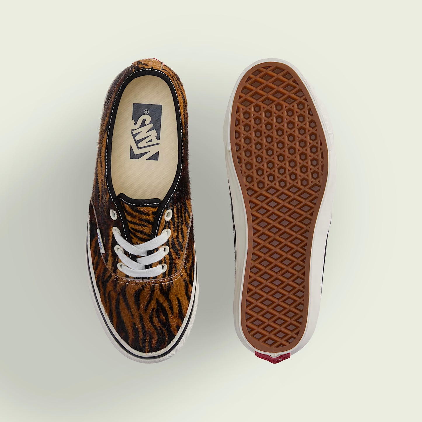 Lx Authentic 44