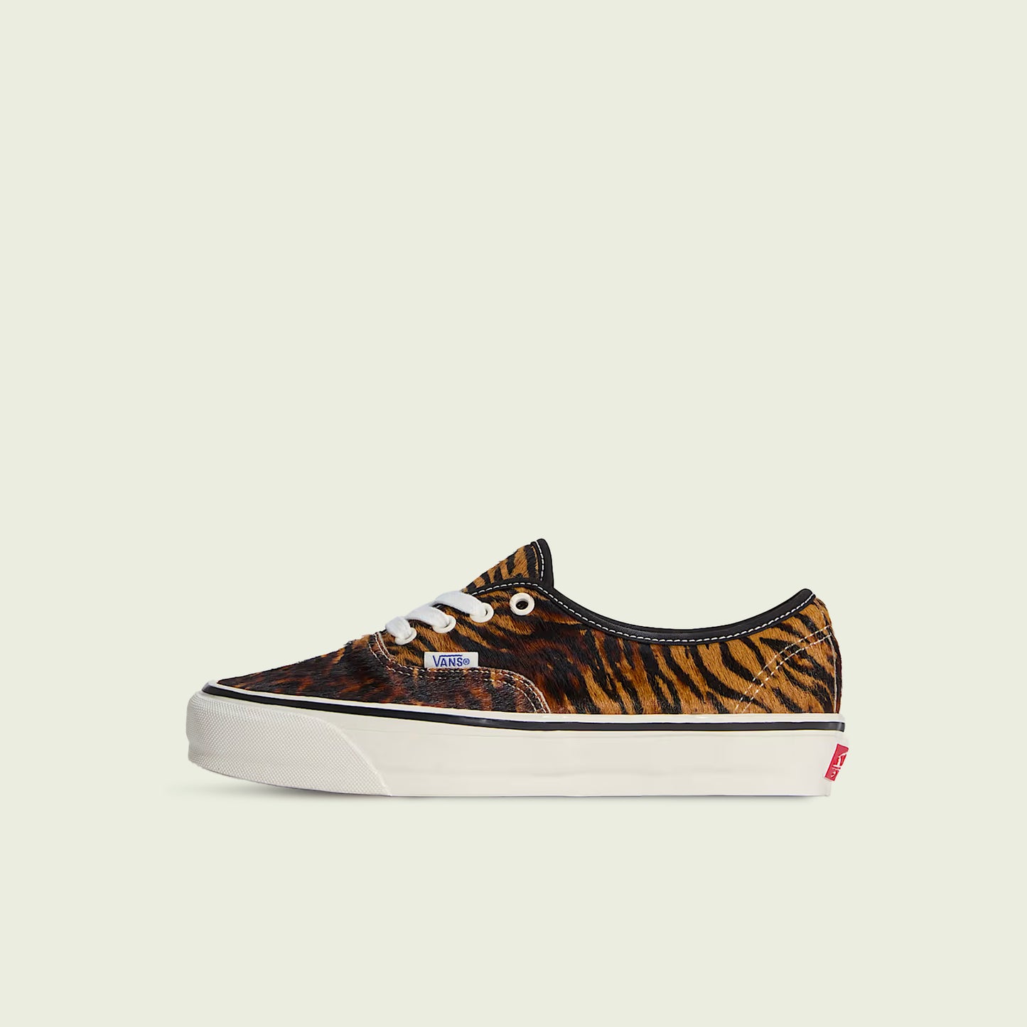 Lx Authentic 44