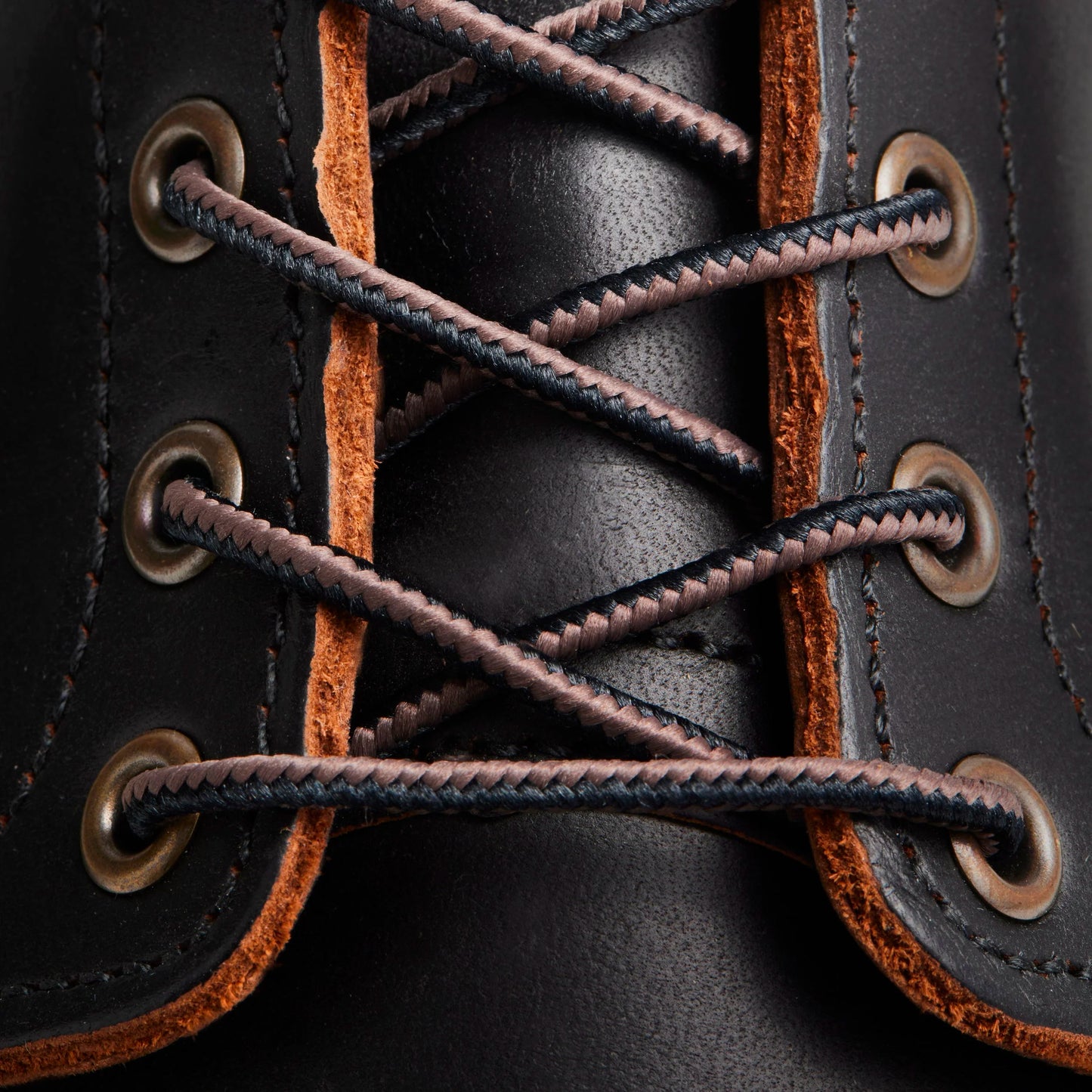 Redwing - Moc Toe 8849 Black Prairie