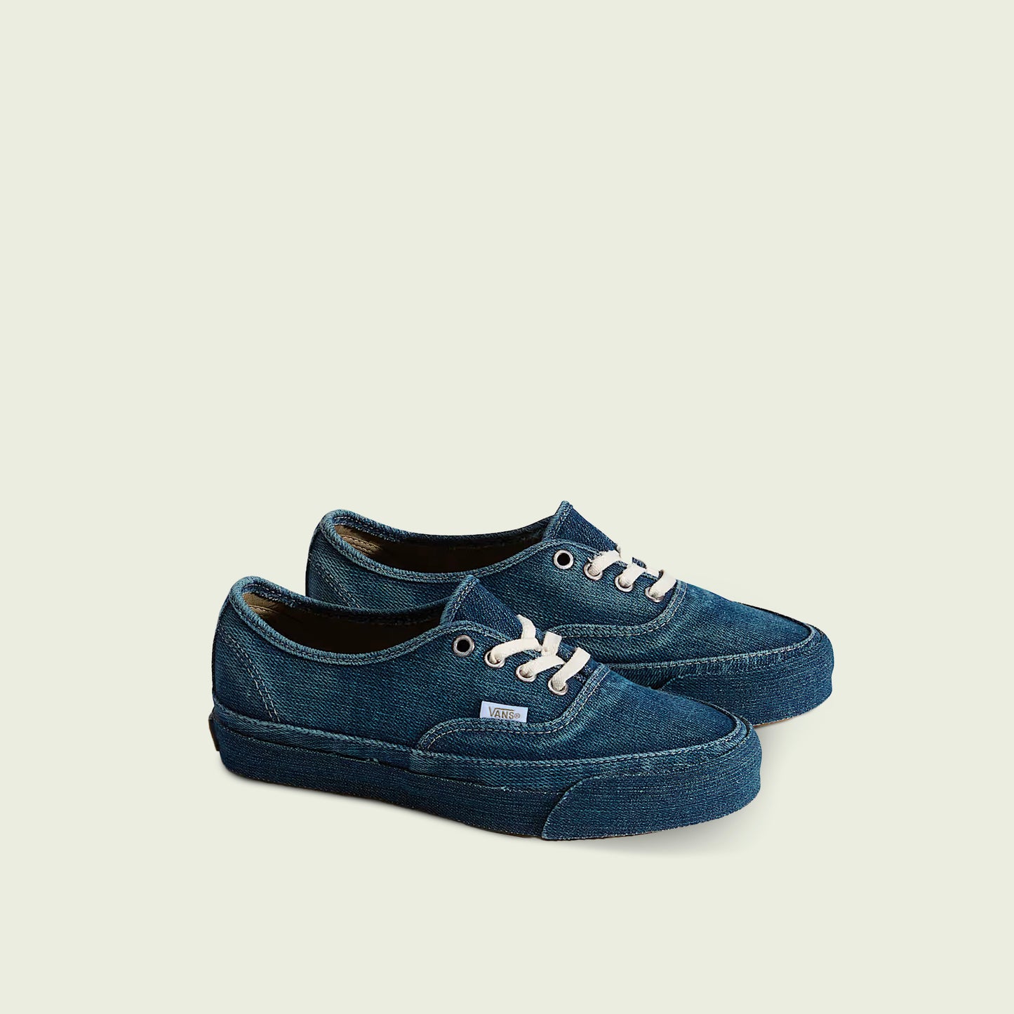 Lx Authentic 44