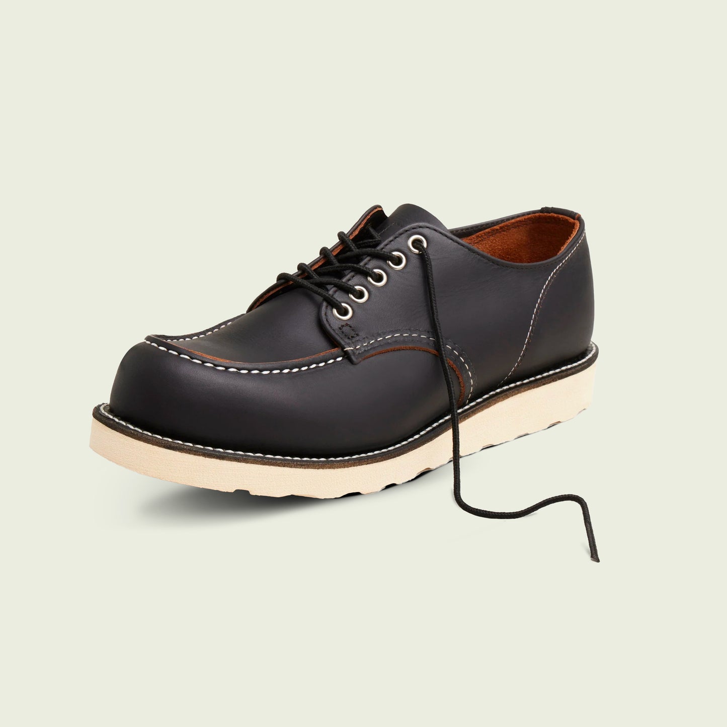 Redwing - Shop Moc Toe 8090 Black